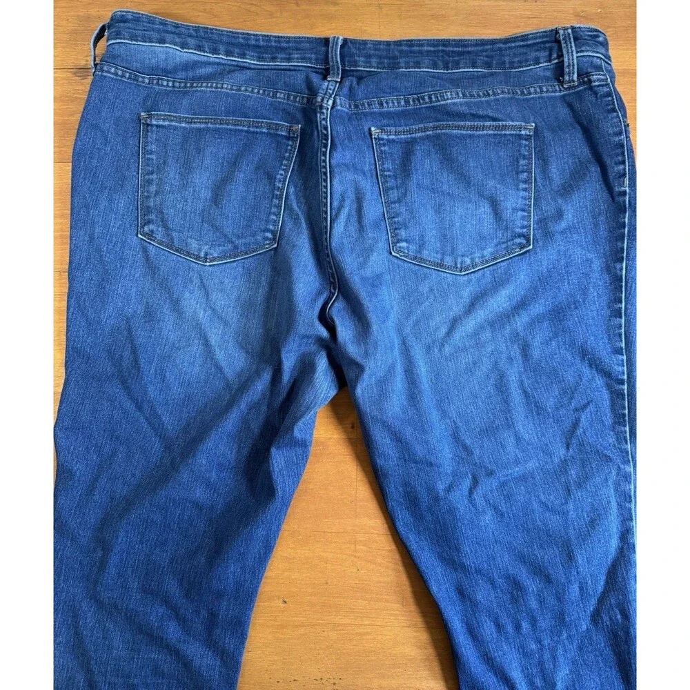 Universal Thread plus size stretchy soft jeans size 20W med wash